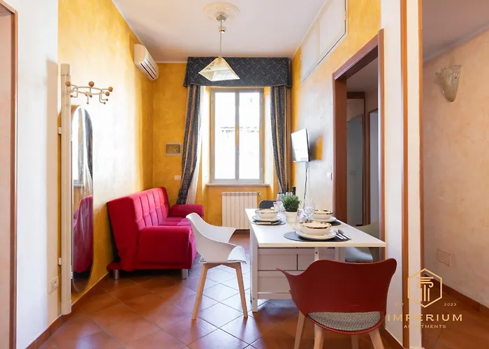 Imperium Termini Station - 100mt To Train And Metro Station, 4-6pax, 2 Baths, A-c Rzym