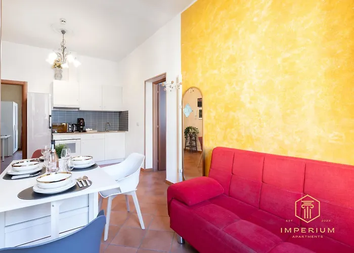 Imperium Termini Station - 100mt To Train And Metro Station, 4-6pax, 2 Baths, A-c * Roma