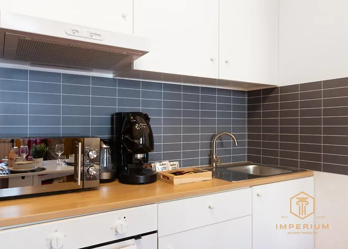 Apartamento Imperium Termini Station - 100mt To Train And Metro Station, 4-6pax, 2 Baths, A-c *