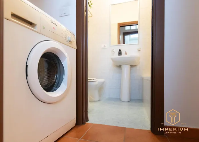 Imperium Termini Station - 100mt To Train And Metro Station, 4-6pax, 2 Baths, A-c